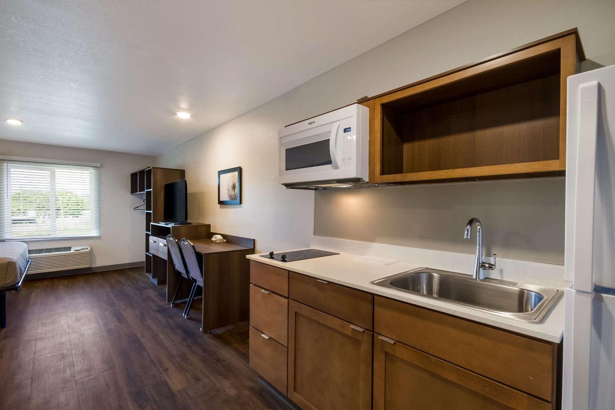 Woodspring Suites Panama City Beach Upper Grand Lagoon Buitenkant foto