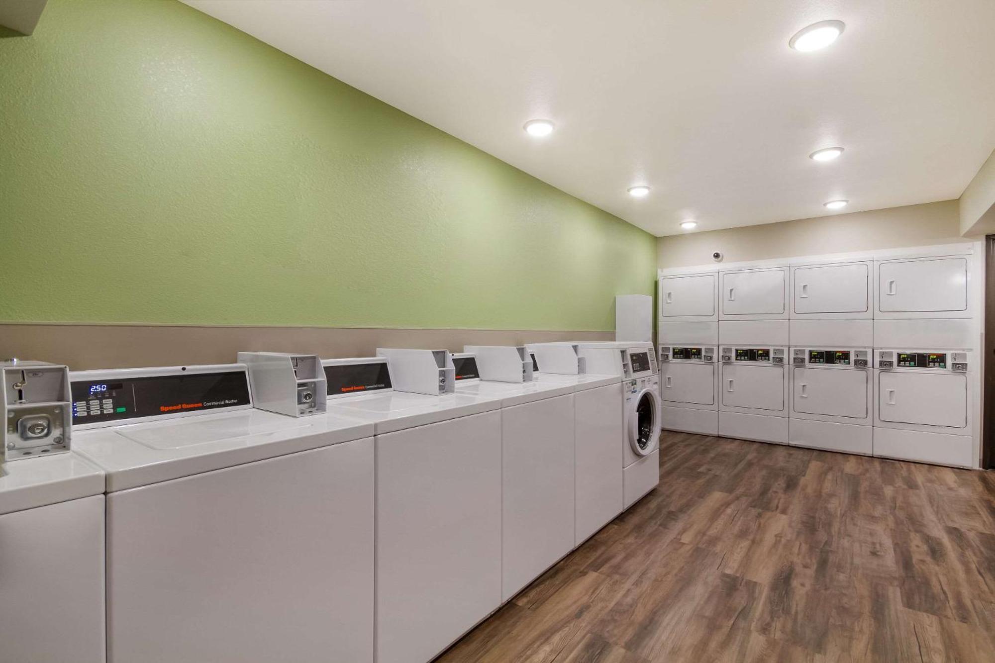 Woodspring Suites Panama City Beach Upper Grand Lagoon Buitenkant foto
